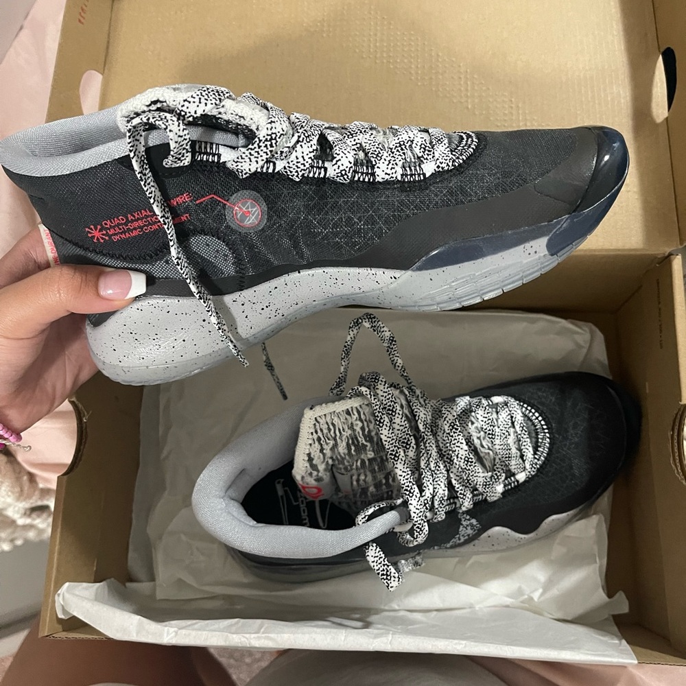 UNISEX KD Zooms